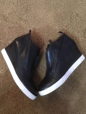 Paolo (Linea) High Heels (8M) Nice!